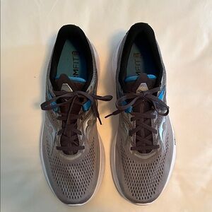 Saucony Men’s Ride 15 Running Shoes